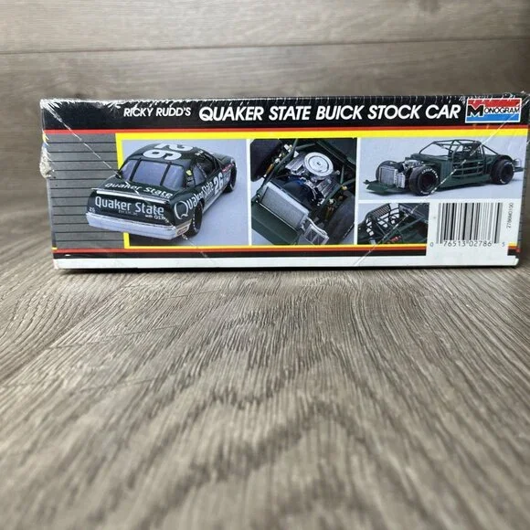 Monogram #26 Ricky Rudd Quaker State Buick Regal 1:24 Scale #2786 Model Kit 1989 - Picture 3 of 10